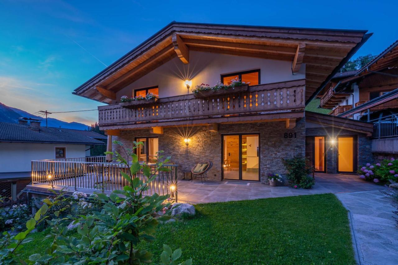 Chalet Alpendomizil Ahorn Mayrhofen Exterior photo